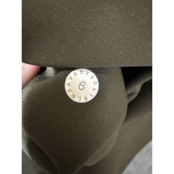 Lululemon On The Fly Crop Cropped Dark Olive Pants Women Size 6 Stretch Travel - Picture 8 of 8